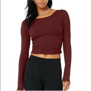 Alo Yoga Gather Long Sleeve Top Cranberry XS